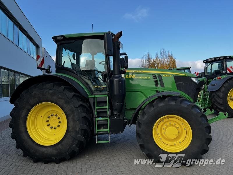 John Deere 6250R ULTIMATE CommandPro