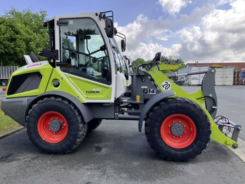 Claas TORION 530