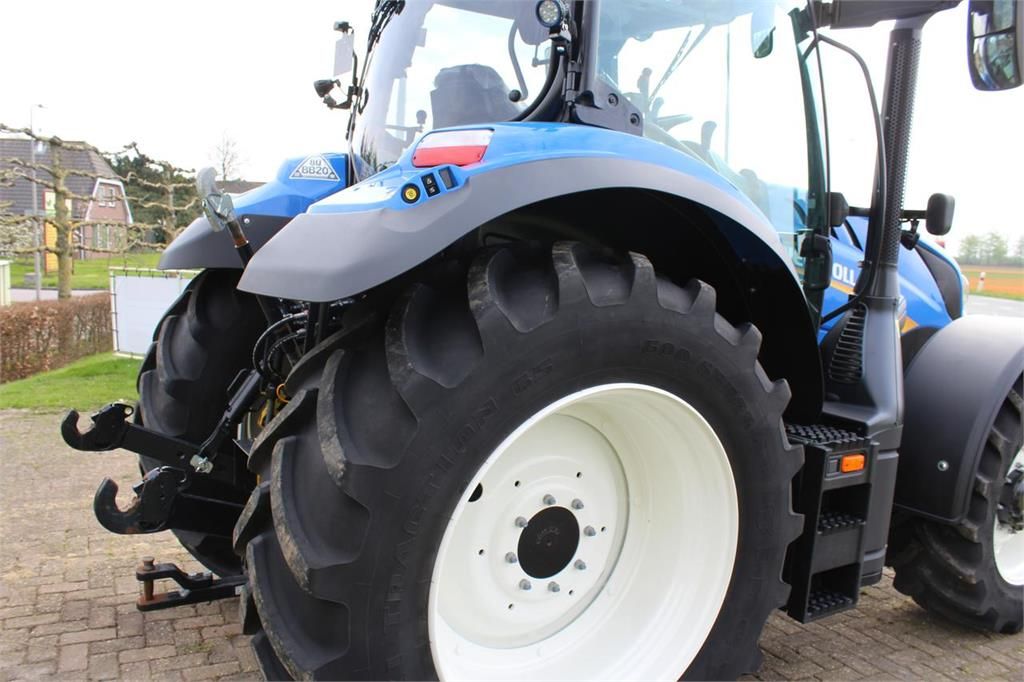 New Holland T6.155