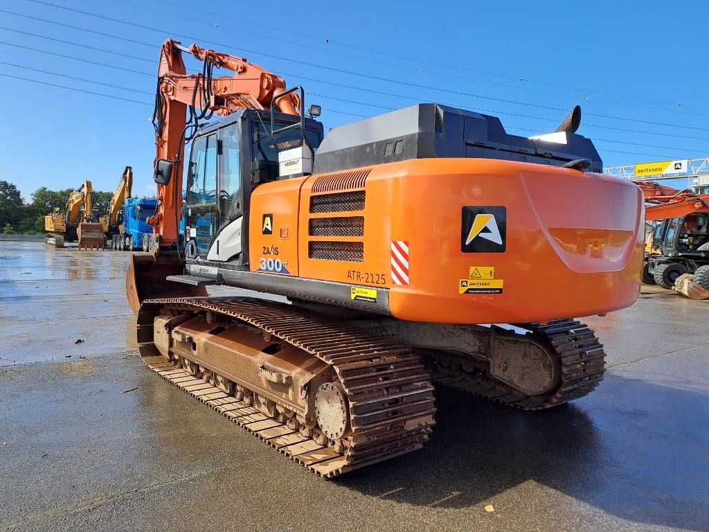 Hitachi ZX 300 LC-6