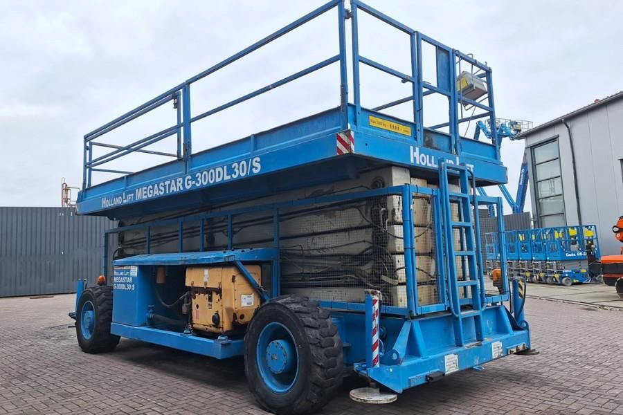 Holland Lift Megastar G-300DL30/S Diesel, 4x4x4 Drive, 33.5m Wo