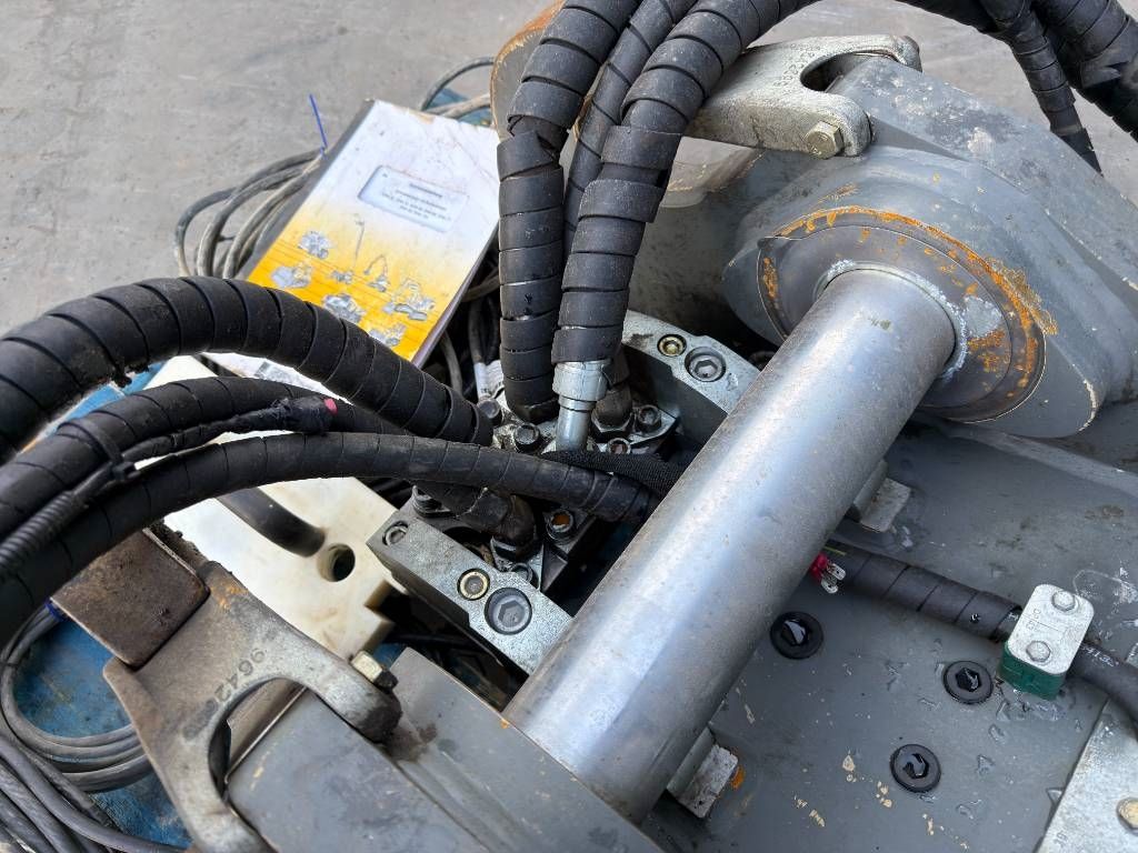 Liebherr SWA48 - 323F Likufix