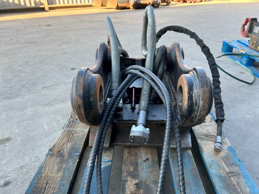 OilQuick OQ65 - M314F / M316F / M318F