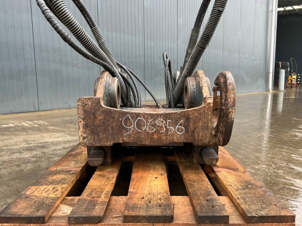 OilQuick OQ70/55 - 323D