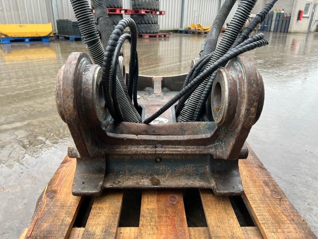 OilQuick OQ70/55 - 323D