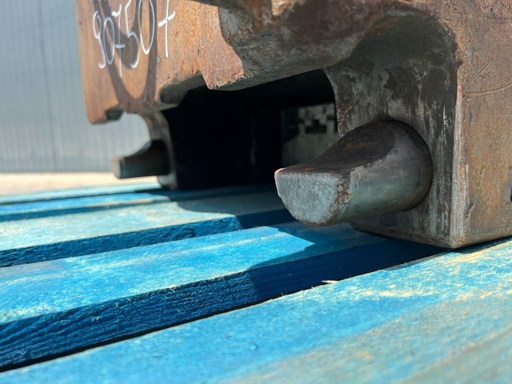 OilQuick OQ70/55 - 323E