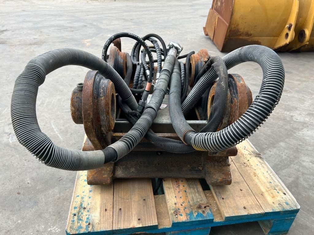 OilQuick OQ70/55 - 323F