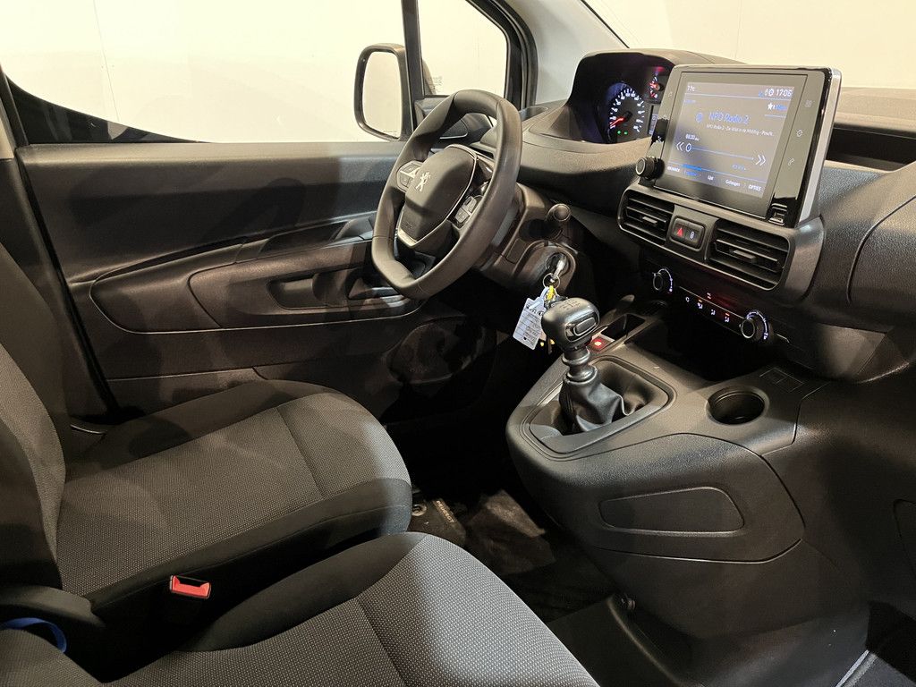Peugeot Partner 1.5 BlueHDI 100 PK Premium / Euro 6 / Airco / Cruise Control / CarPlay / PDC / 3-Zits / 32.100 KM !!