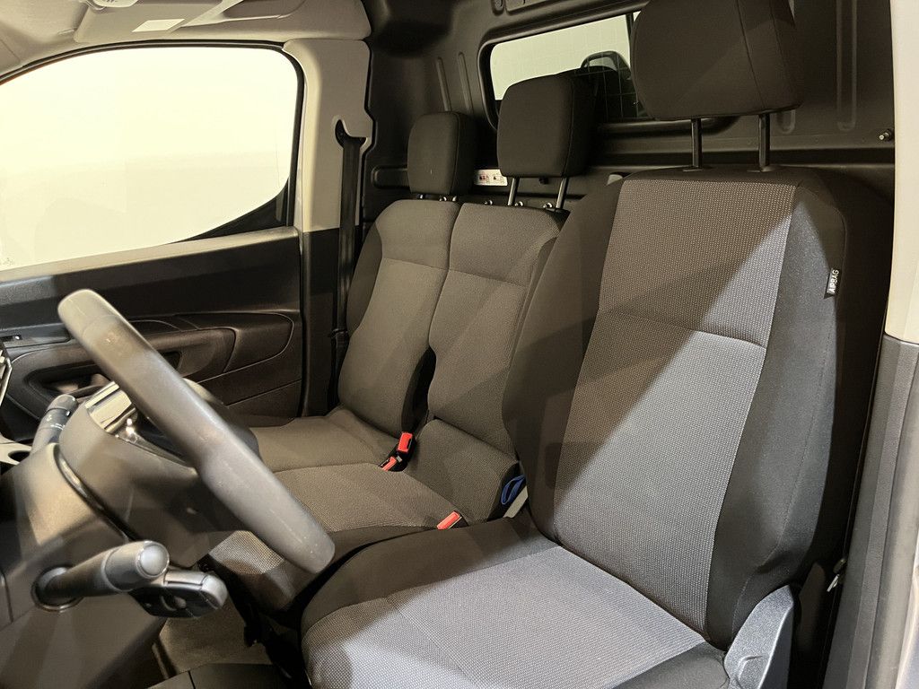 Peugeot Partner 1.5 BlueHDI 100 PK Premium / Euro 6 / Airco / Cruise Control / CarPlay / PDC / 3-Zits / 32.100 KM !!
