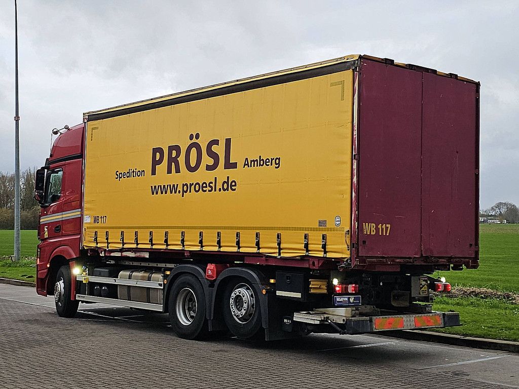 MERCEDES-BENZ ACTROS 2551