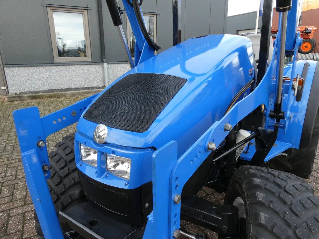 New Holland TCE50 4wd / 03653 Draaiuren / Margetrekker