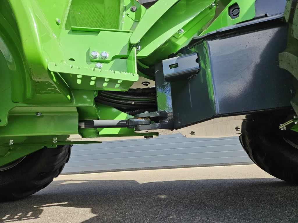 Avant 735i Rental mini-shovel