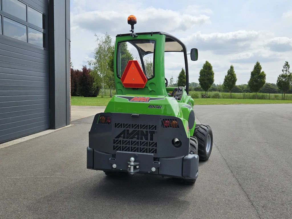 Avant 755i Rental mini-shovel