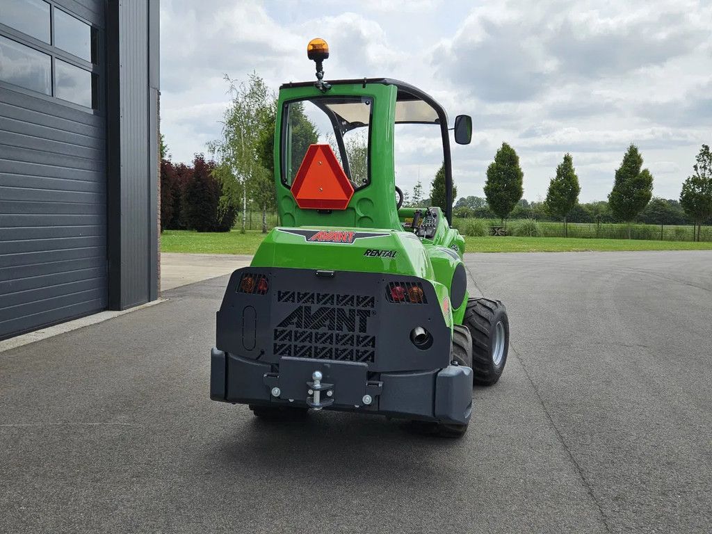 Avant 755i Rental mini-shovel