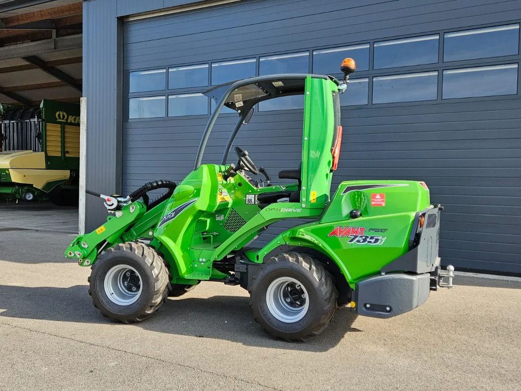 Avant 735i Rental mini-shovel