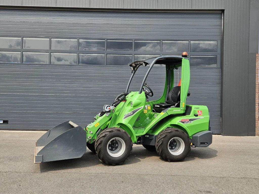 Avant 645i TDL+ mini-shovel