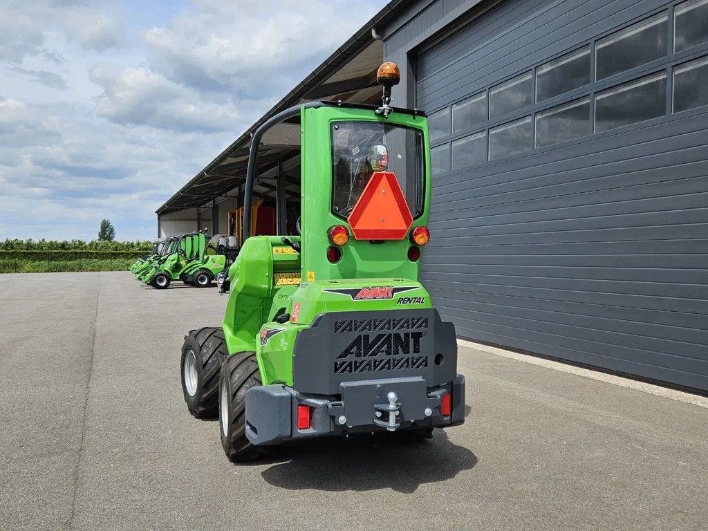 Avant 645i Rental mini-shovel