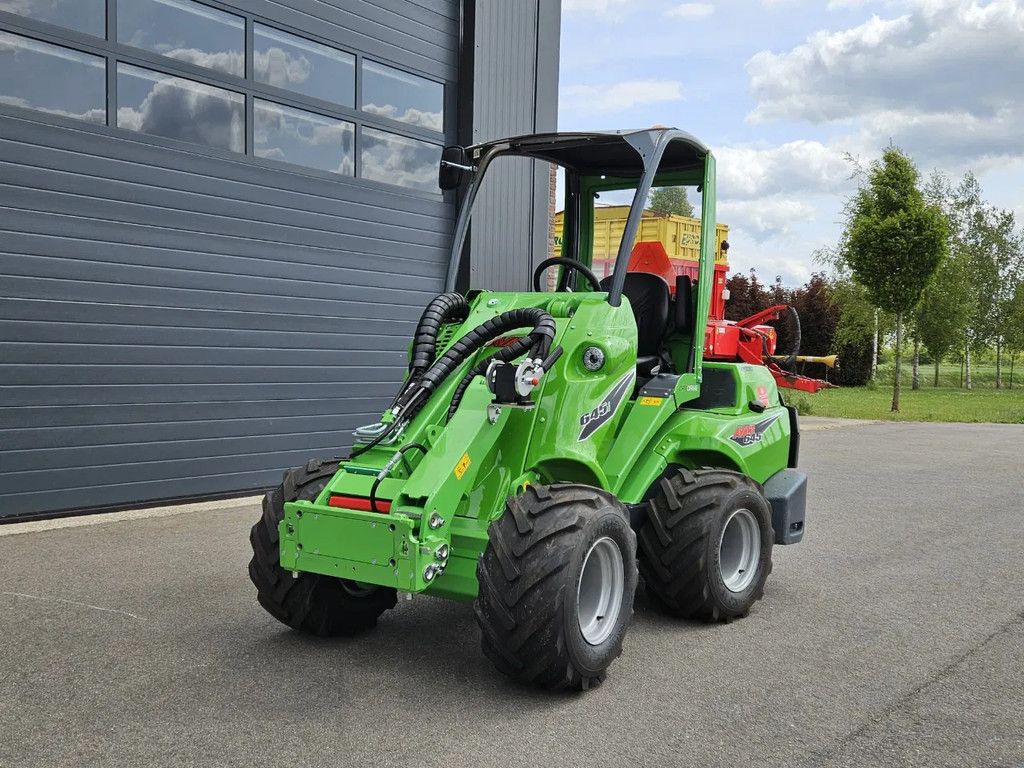 Avant 645i Rental mini-shovel