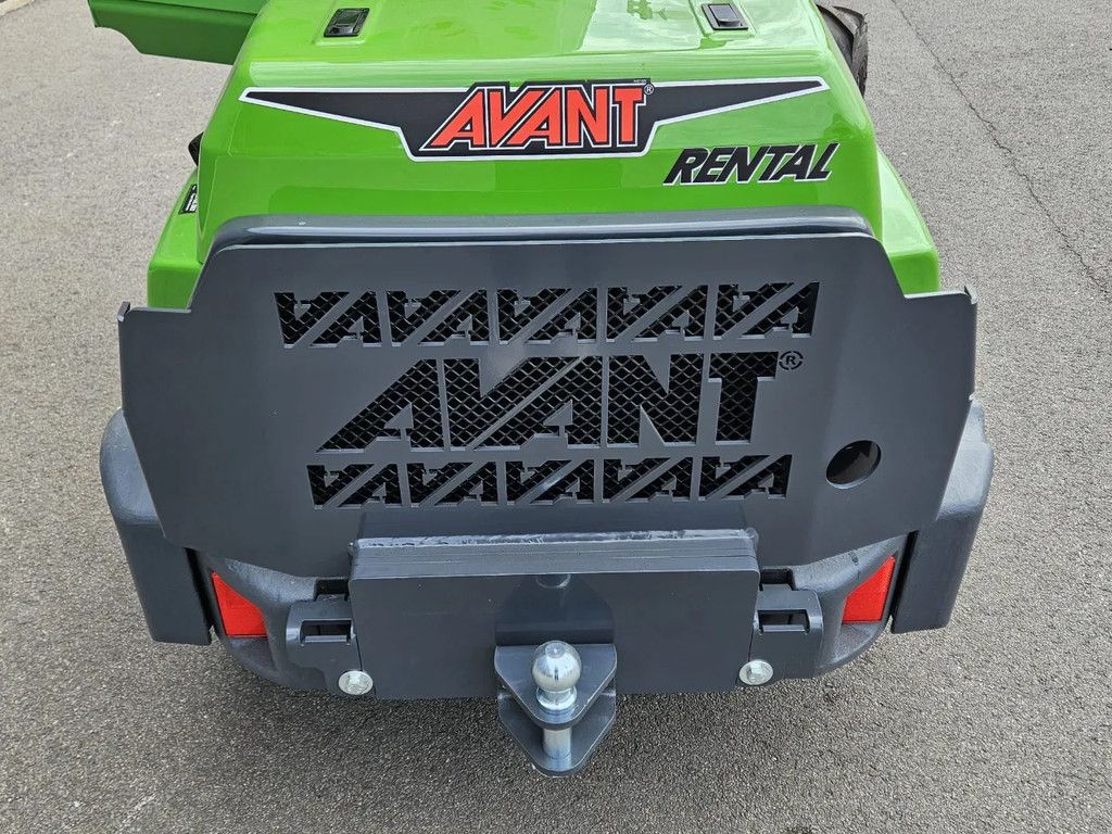 Avant 645i Rental mini-shovel