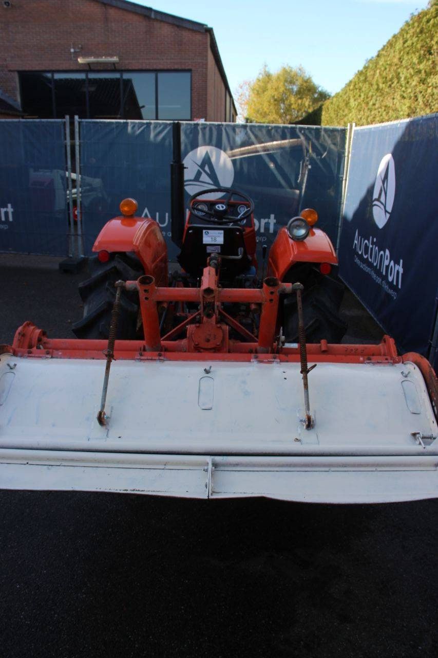 Minitractor Hinomoto E262 Diesel met Frees