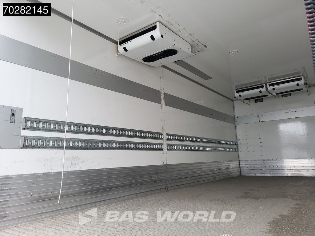 Mercedes Atego Atego 1524 4X2 15tonner Thermo King T-1200R 1500kg Ladebordwand Euro 6