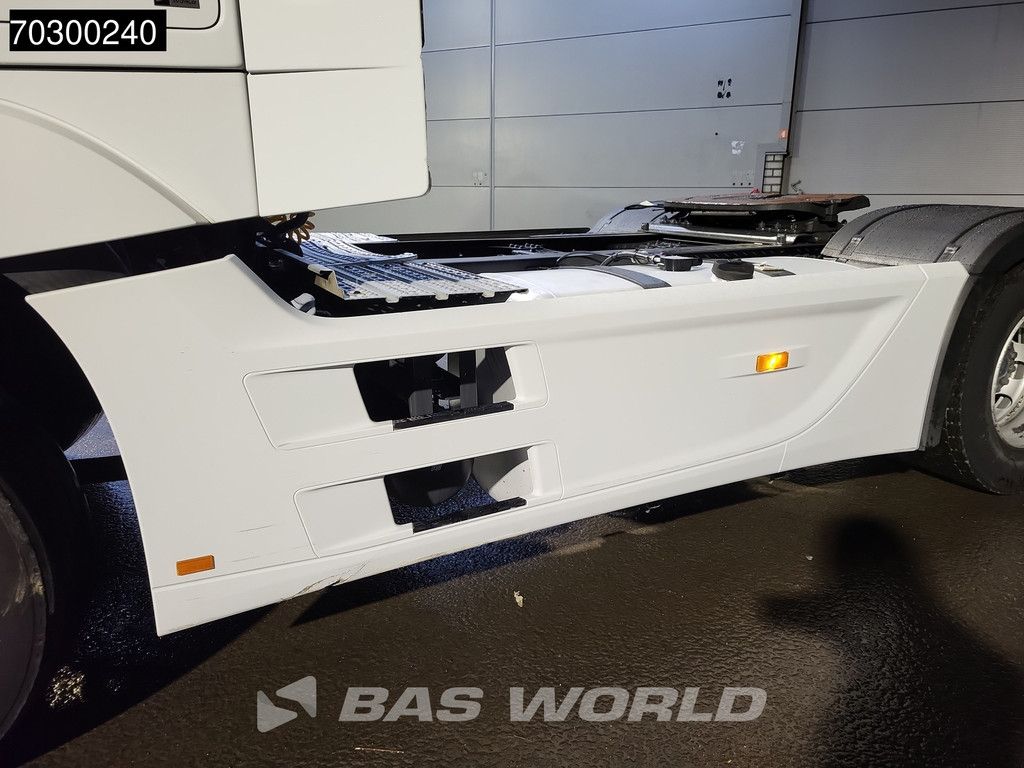 Mercedes Actros 1845 4X2 StreamSpace Euro 6