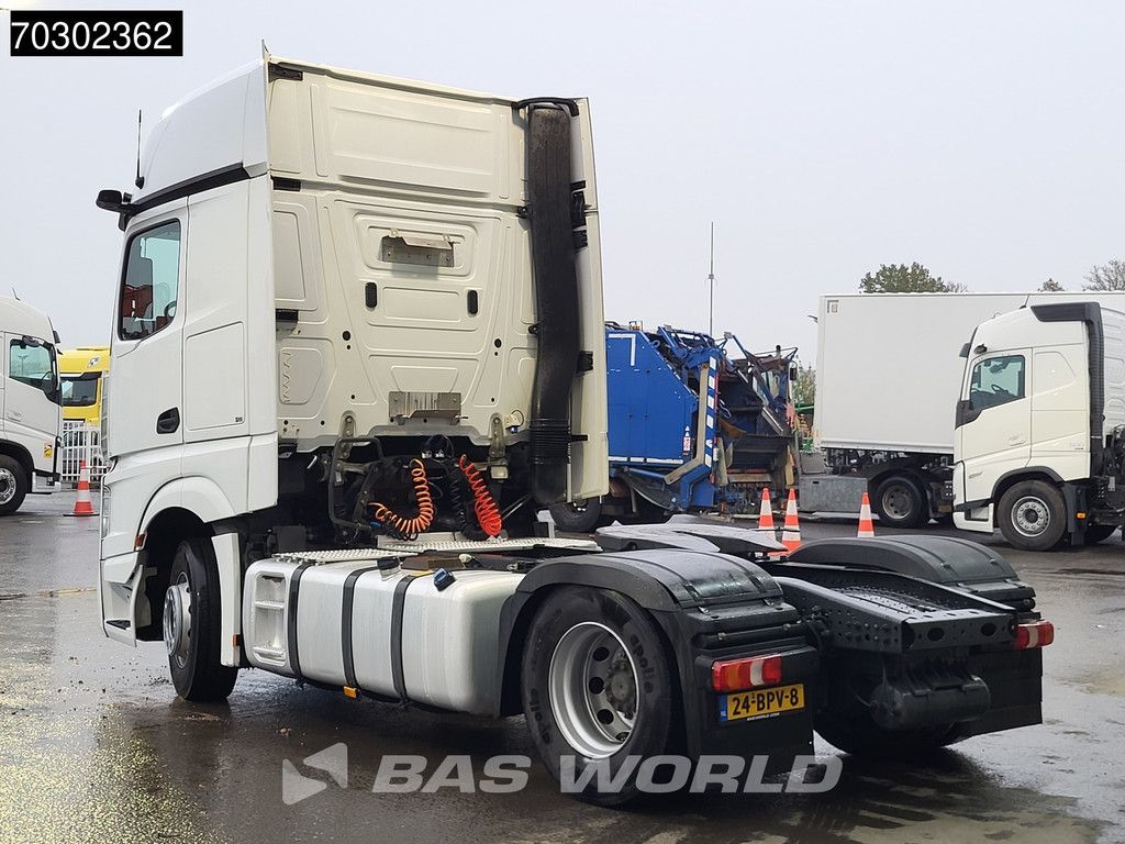 Mercedes Actros 1942 4X2 GigaSpace NL-Truck 80% Tyres