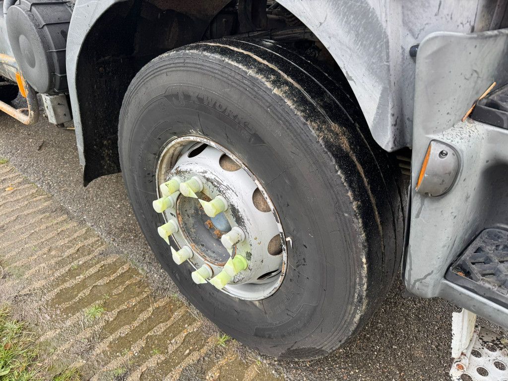 Renault Kerax 320.26 dCI 6x4 Kipper