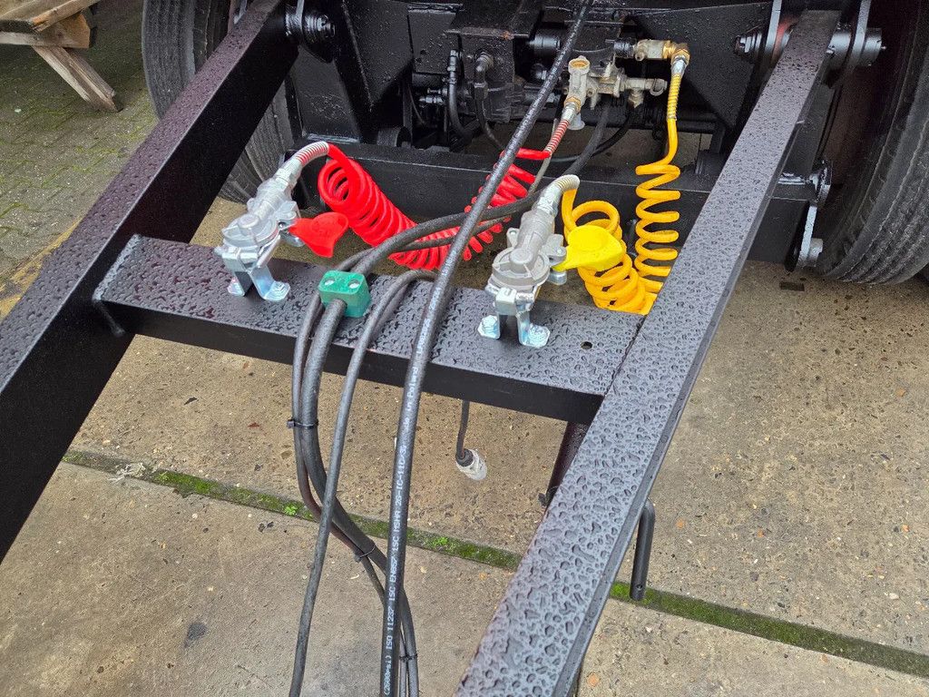 NETAM-FRUEHAUF 3as langzaamverkeer kent lucht en hydr geremd