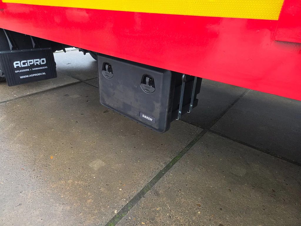 NETAM-FRUEHAUF 3as langzaamverkeer kent lucht en hydr geremd