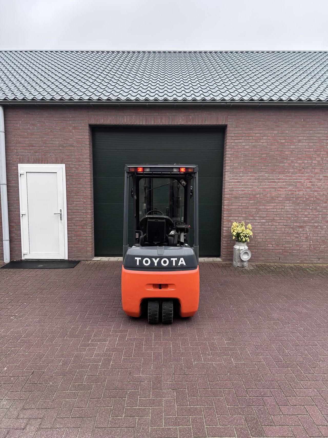Toyota 8FBET20 2000kg 3700 uur triplo elektrische heftruck