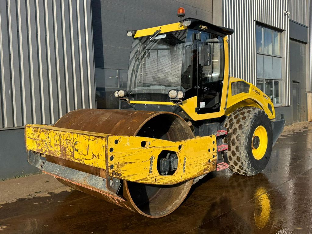 Bomag BW213D-5