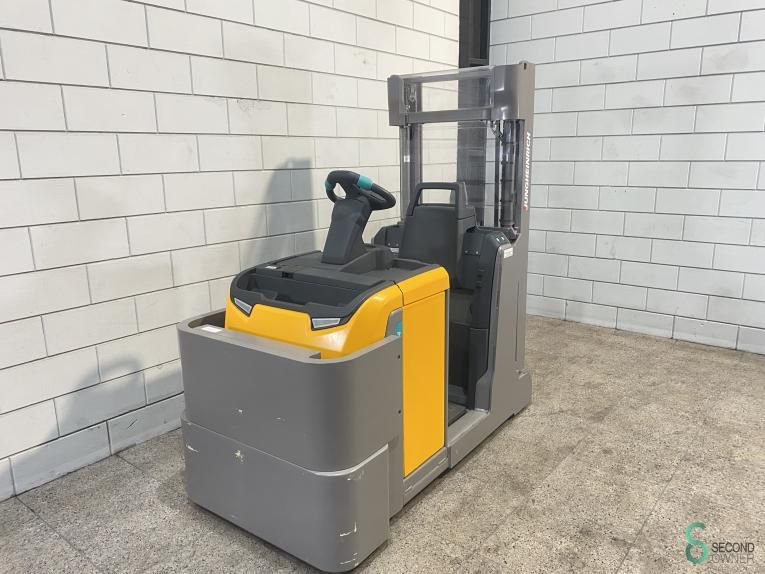 Stackers Electric Jungheinrich ECG214 2017