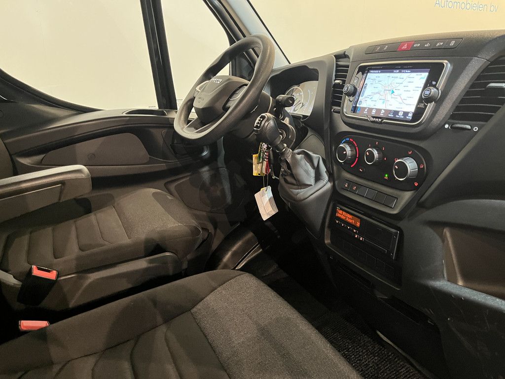 Iveco Daily 50C18 3.0 Bakwagen / Euro 6 / Zweedse Bak / Luchtvering / Airco / Cruise Control / CarPlay / C-Rijbewijs / 59.400 KM !!