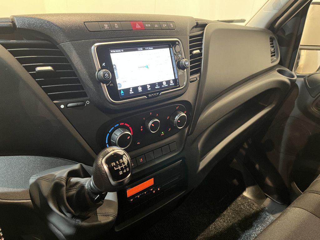 Iveco Daily 50C18 3.0 Bakwagen / Euro 6 / Zweedse Bak / Luchtvering / Airco / Cruise Control / CarPlay / C-Rijbewijs / 59.400 KM !!