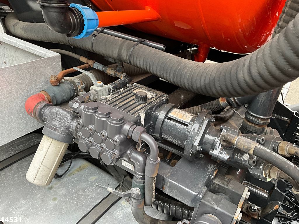 Iveco AD260SY/PS Euro 6 Kroll 13m³ Saug/Spul aufbau