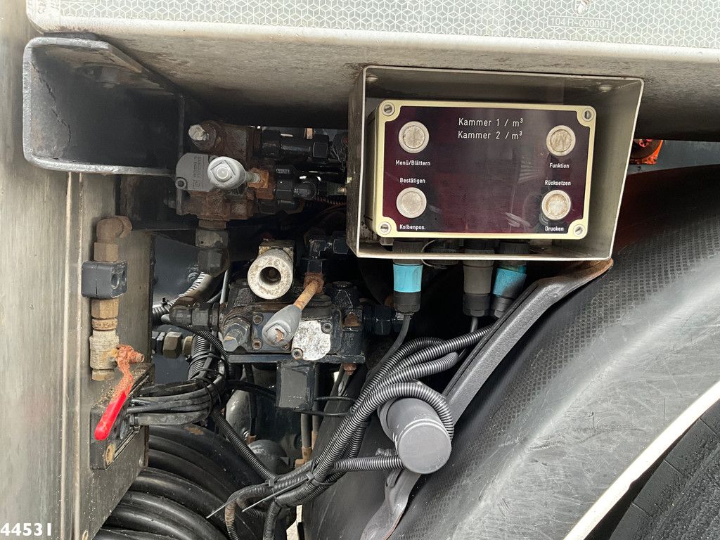 Iveco AD260SY/PS Euro 6 Kroll 13m³ Saug/Spul aufbau