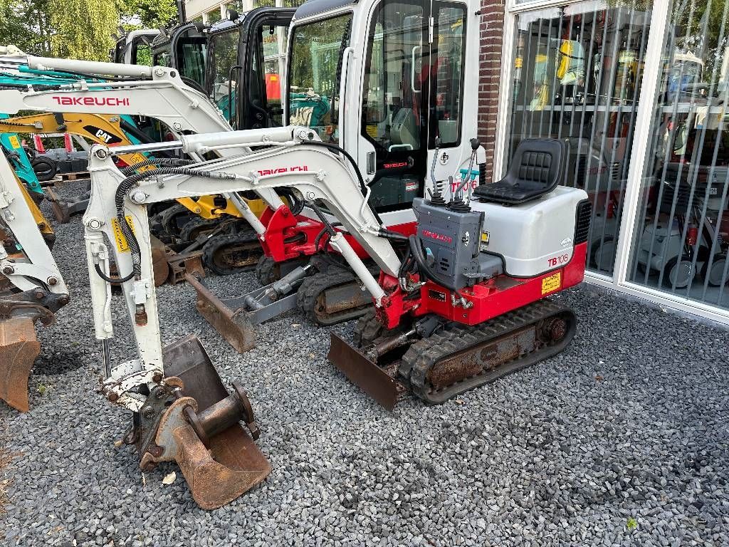 Takeuchi TB108