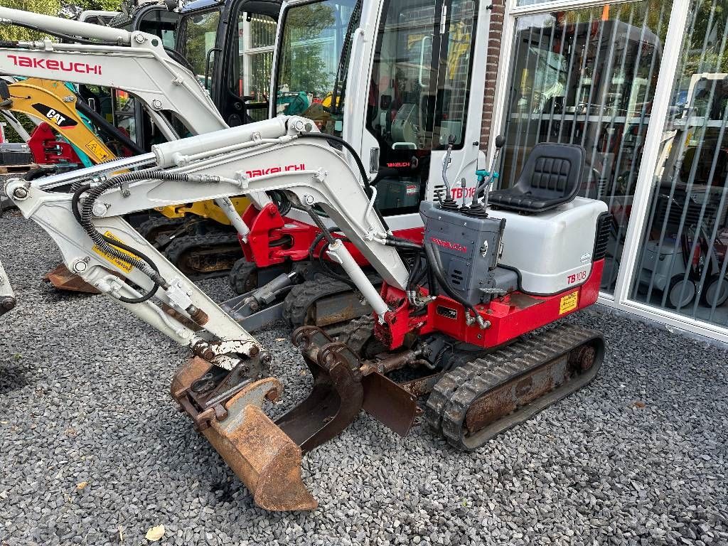 Takeuchi TB108