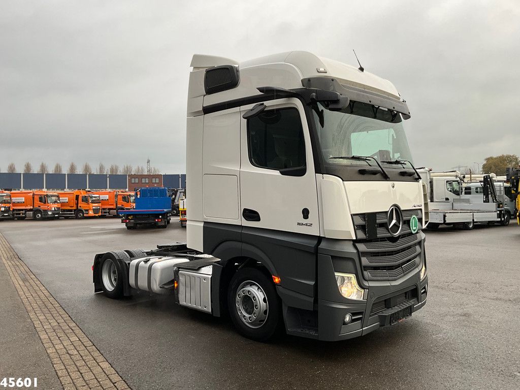 Mercedes-Benz Actros 1842 Mega GigaSpace MirrorCam