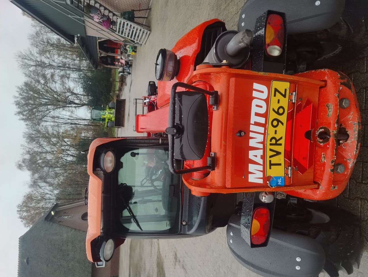 Manitou MLT625-75H vereiker +voerhapper bak en palletvork