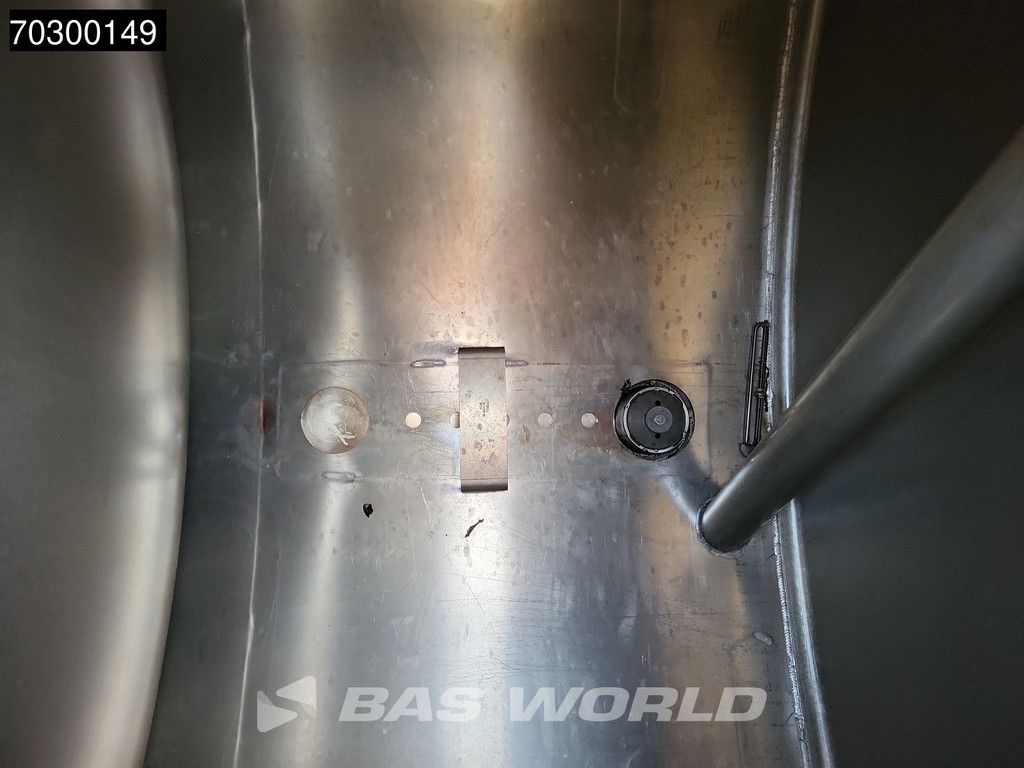 Mercedes Antos 1824 4X2 13.500Liter Fuel tanker ADR Automatic Euro 6