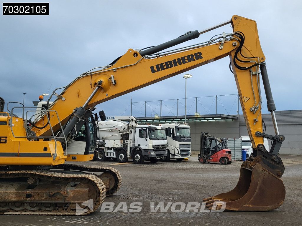 Liebherr R936 LC