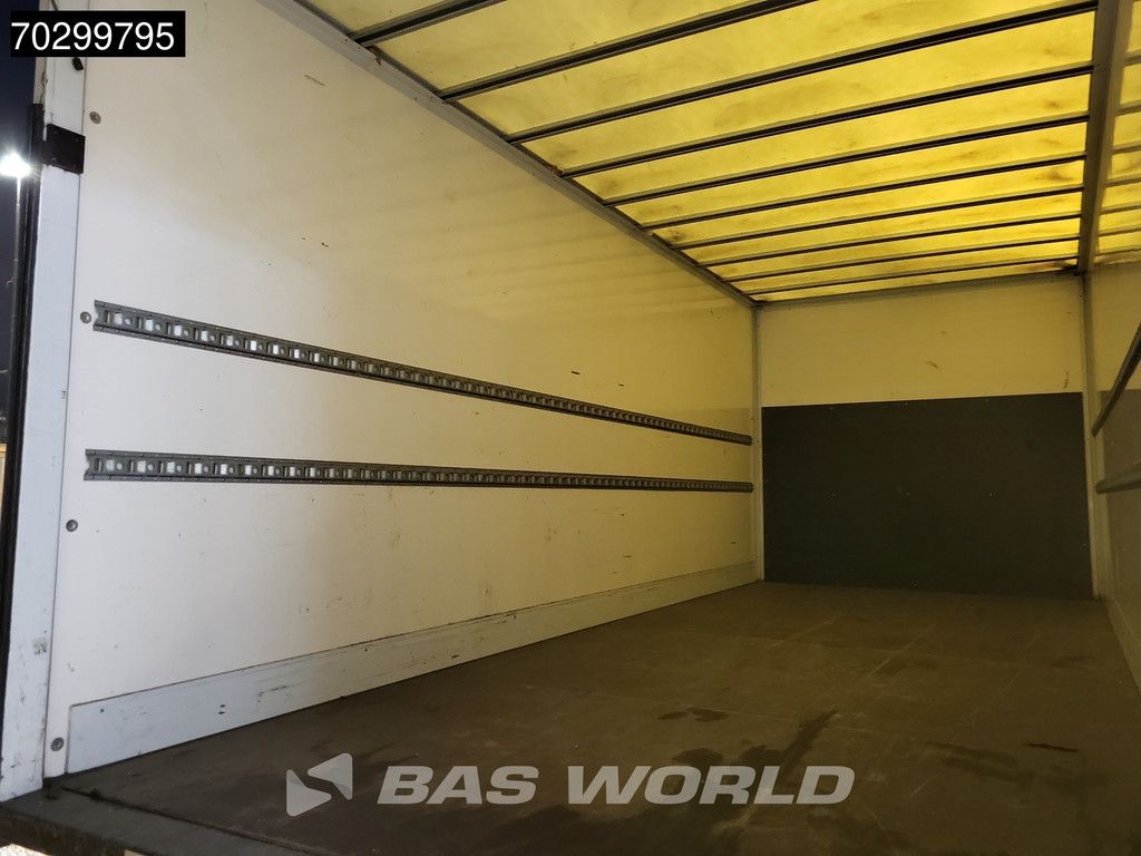 Mercedes Atego 818 4X2 8 tonner Automatic 1000kg Ladebordwand Euro 6