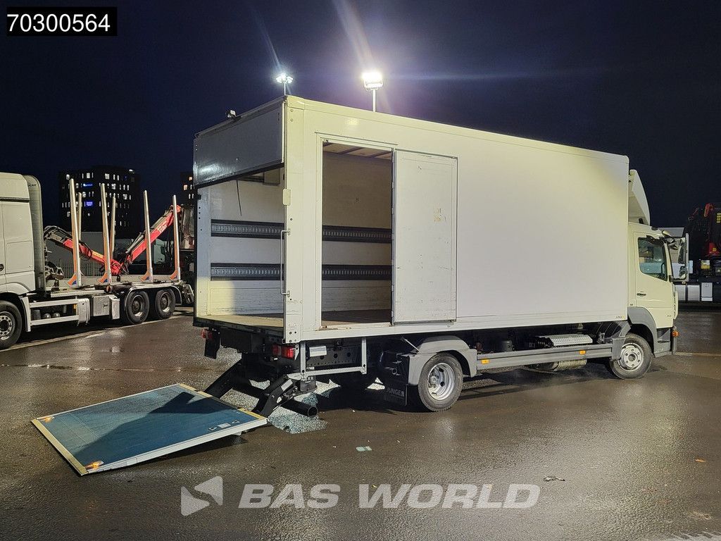 Mercedes Atego 818 4X2 8tonner 1500kg Ladebordwand Automatic Euro 6