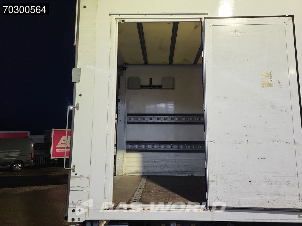 Mercedes Atego 818 4X2 8tonner 1500kg Ladebordwand Automatic Euro 6