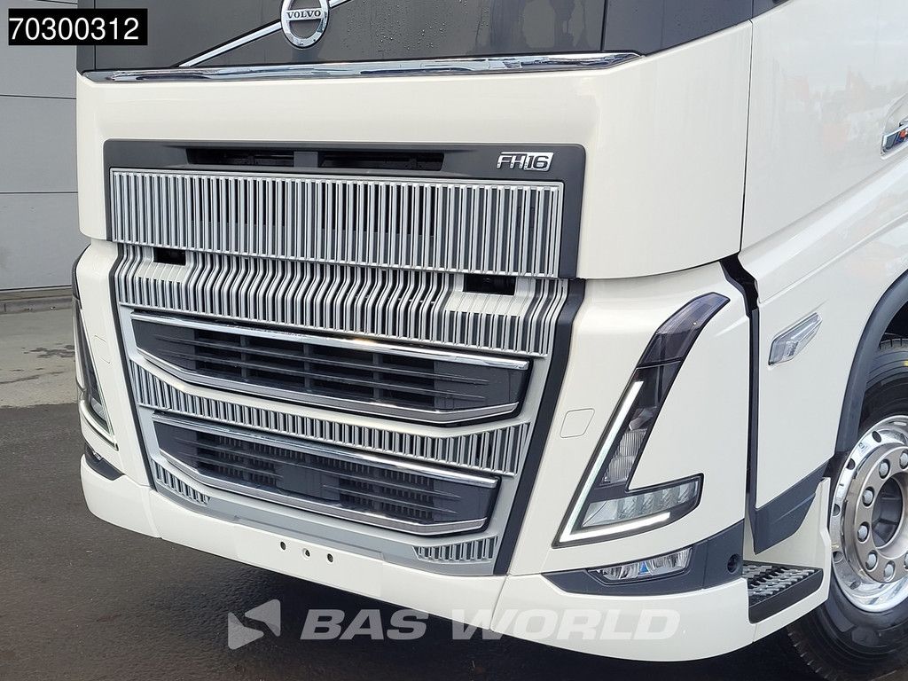 Volvo FH16 FH16 750 8X4 NEW 8x4 chassis! Air suspension Big-Axle Automatic VEB+ Euro 6