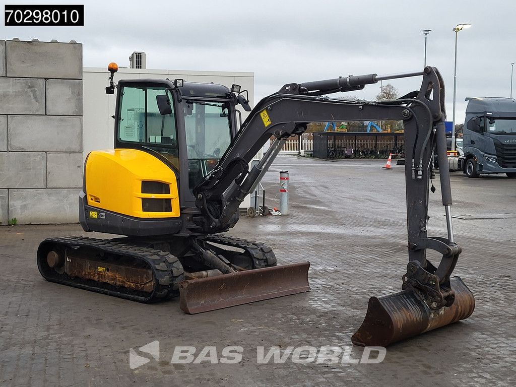 Volvo ECR50 D 3 BUCKETS