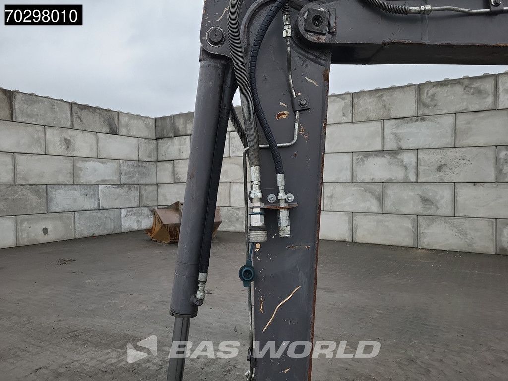 Volvo ECR50 D 3 BUCKETS