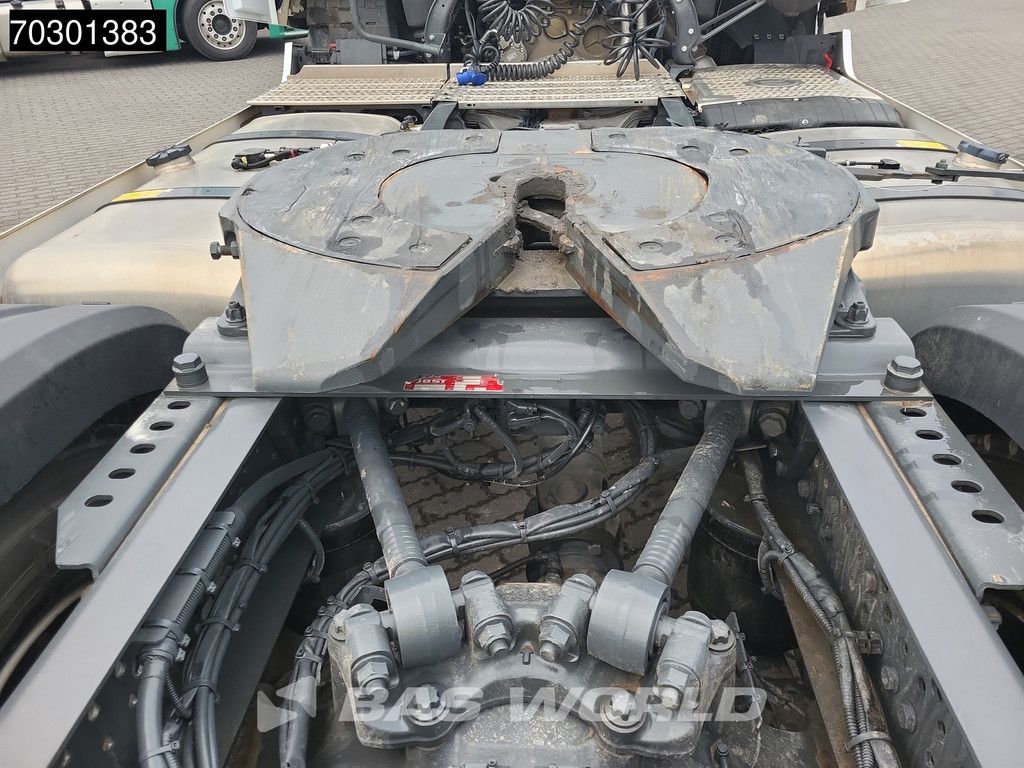 Mercedes Actros Actros 1863 4X2 BigSpace Retarder 2x Tanks